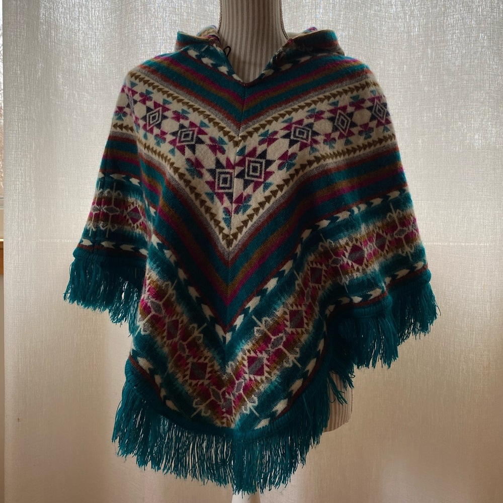 Knit alpaca wool poncho from Ecuador